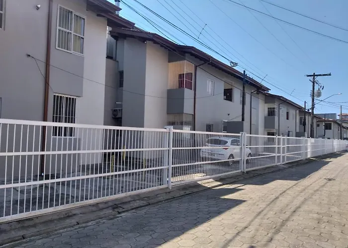 Apartamento Ubatuba - Praia Grande - 250M Da Praia