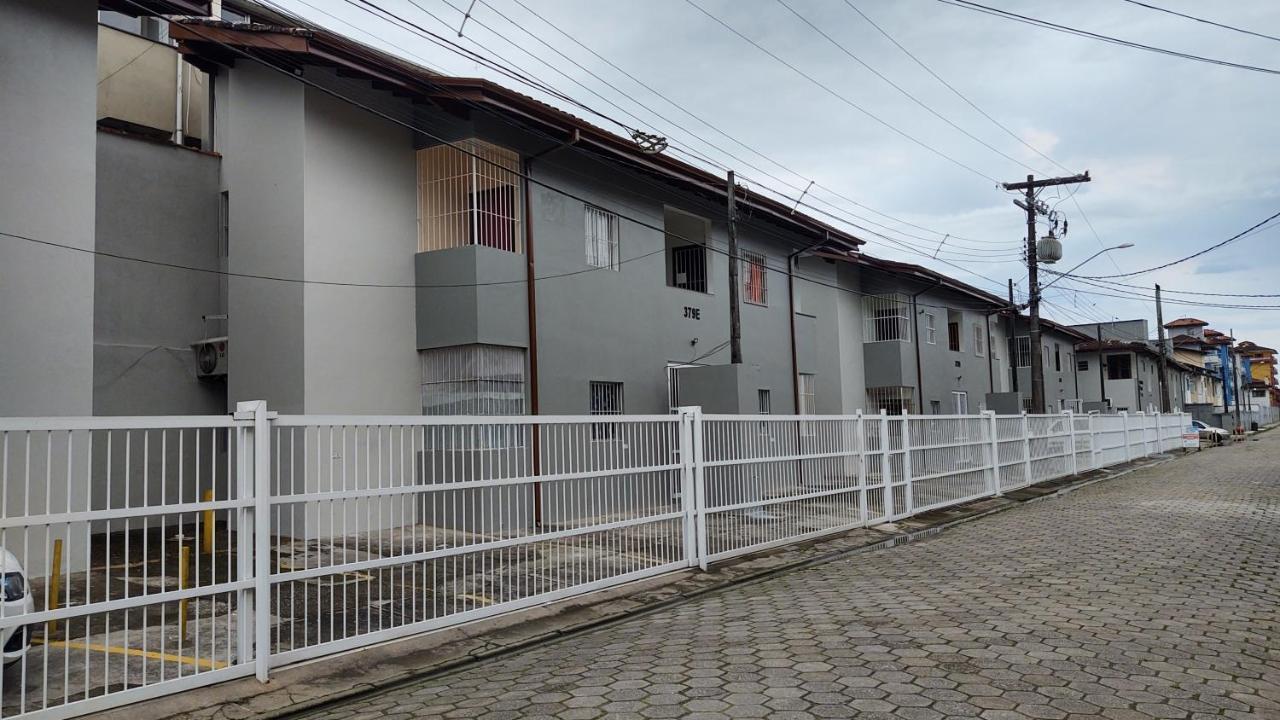 - Grande - 250m Da *