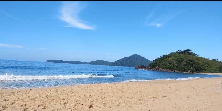 - Grande - 250m Da * Ubatuba