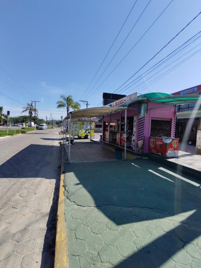 - Grande - 250m Da Apartamento